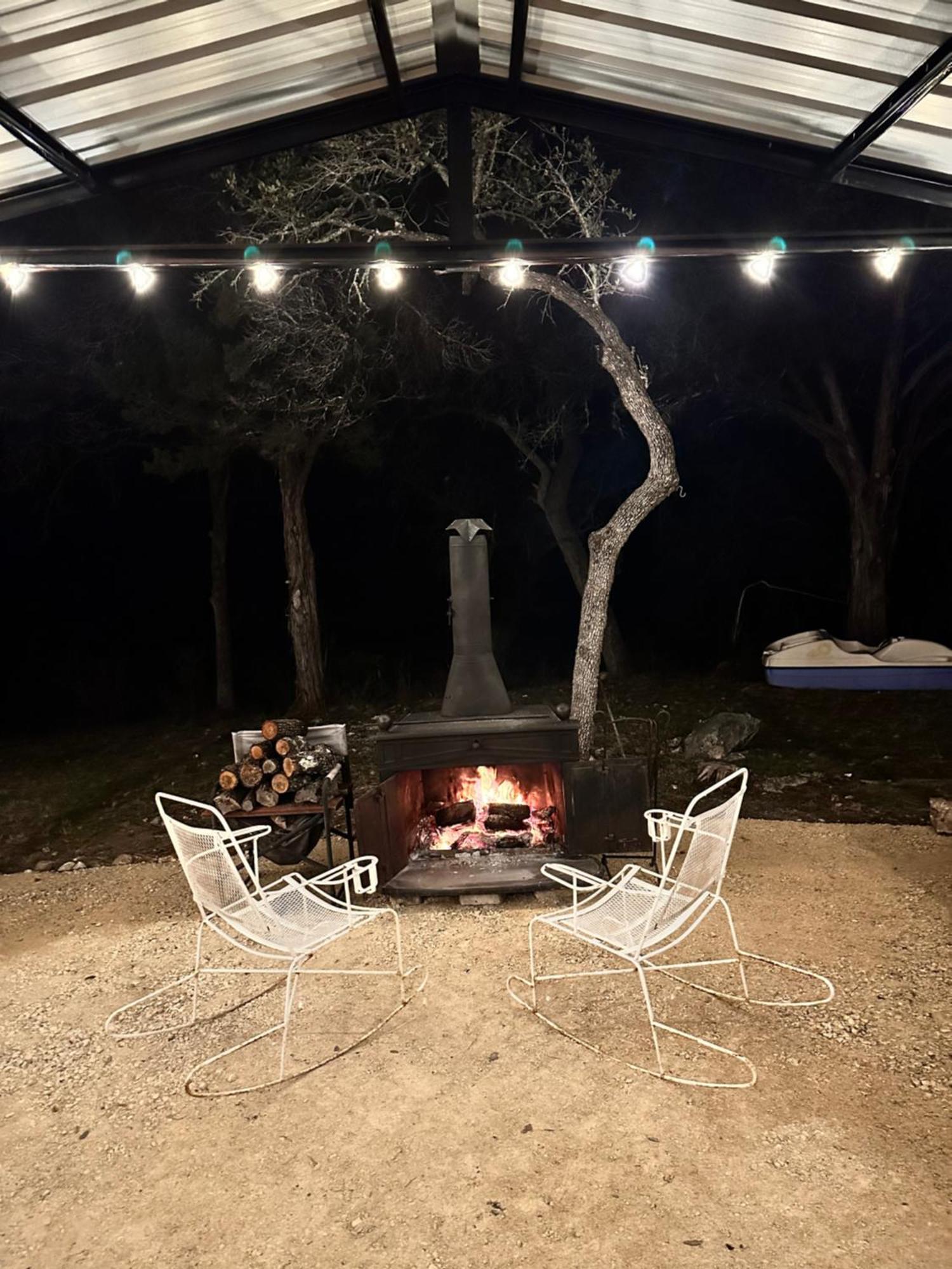 Tiny House - Our Little Piece Of Paradise Lakehills Exterior foto
